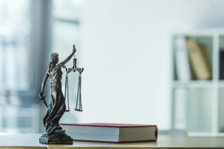 Що робити, якщо банк подав позов до суду?